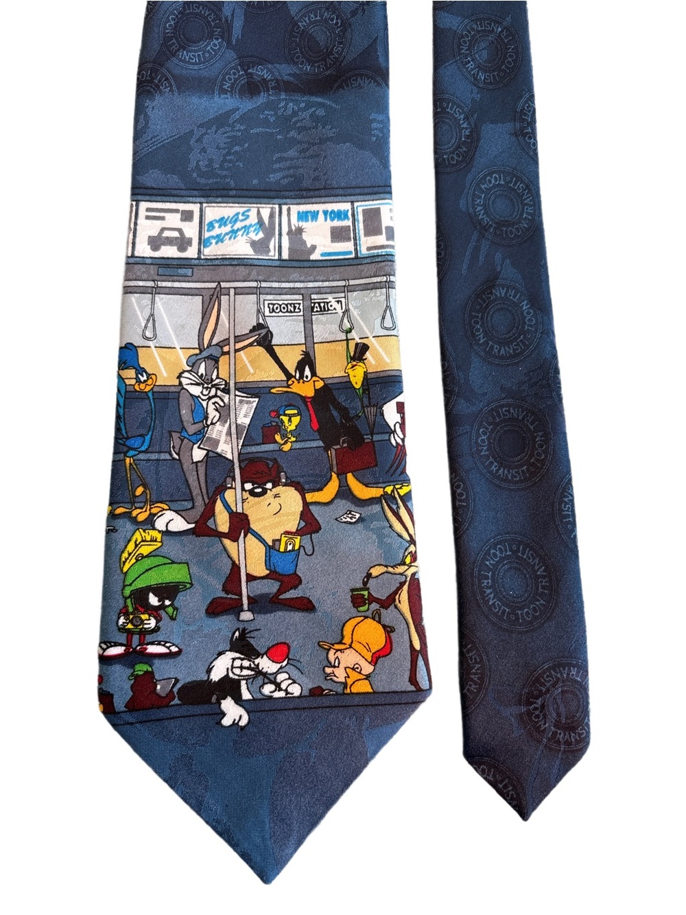 LOONEY TUNES MANIA - Classic Characters Listed Below 100% Polyester